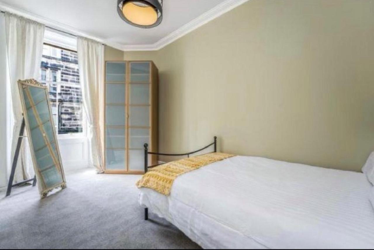 Spacious & Comfortable 3 Bedroom Apartment - Near City Centre - Free Parking Available - Sleeps Up To 5 Guests Edinburgh Ngoại thất bức ảnh