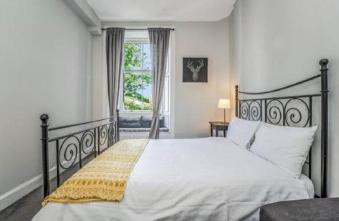 Spacious & Comfortable 3 Bedroom Apartment - Near City Centre - Free Parking Available - Sleeps Up To 5 Guests Edinburgh Ngoại thất bức ảnh