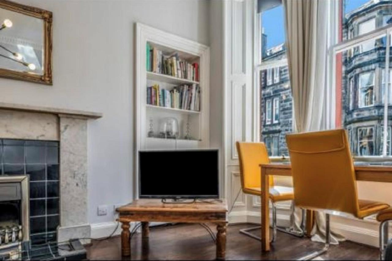 Spacious & Comfortable 3 Bedroom Apartment - Near City Centre - Free Parking Available - Sleeps Up To 5 Guests Edinburgh Ngoại thất bức ảnh